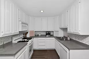 52464 Twin Lakeview Dr, Dowagiac, MI 49047 - Photo 10