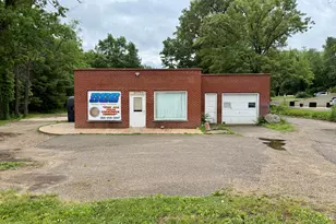2275 W Columbia Ave, Battle Creek, MI 49015 - Photo 1