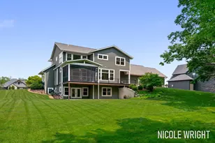 600 Stonehill Ct, Grandville, MI 49418 - Photo 6