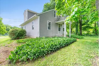 975 Elliott Road, Fowlerville, MI 48836 - Photo 6
