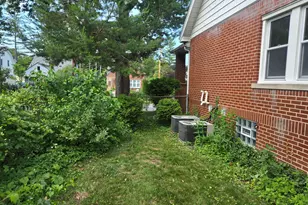 928 Maplegrove Ave, Royal Oak, MI 48067 - Photo 4