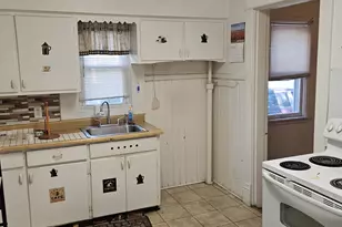 1111 E Stockbridge Ave, Kalamazoo, MI 49001 - Photo 2