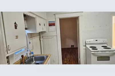 1111 E Stockbridge Avenue, Kalamazoo, MI 49001 - Photo 8