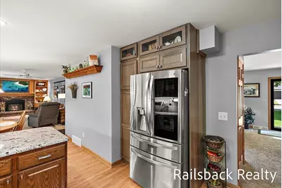 6584 Wahlfield Avenue NW, Comstock Park, MI 49321 - Photo 8
