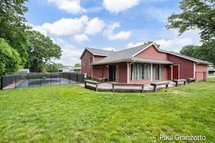 2483 Russit Dr NE, Grand Rapids, MI 49525 - Photo 4