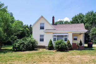 354 Country Club Rd, Holland, MI 49423 - Photo 1