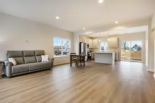 9625 Sapphire Ln, Portage, MI 49002 - Photo 2