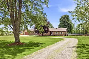 8149 Rattle Run Rd, Columbus, MI 48063 - Photo 2