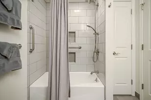 827 Asa Gray Dr, Ann Arbor, MI 48105 - Photo 24