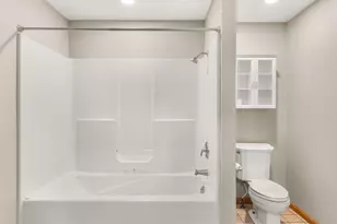 18568 Williamsville Rd, Gregory, MI 48137 - Photo 16