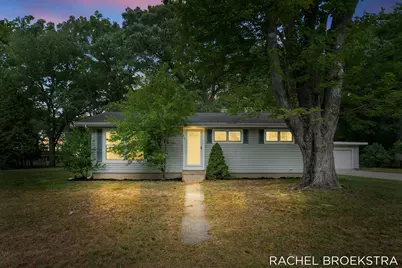 15703 Vineyard Drive, Spring Lake, MI 49456 - Photo 2