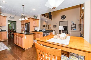 25 Christian Dr, Battle Creek, MI 49014 - Photo 28