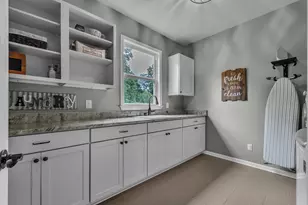 8377 Lindsey Ln, Canton, MI 48187 - Photo 34
