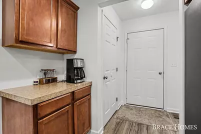 3079 Ledgestone Place NE, Grand Rapids, MI 49525 - Photo 12