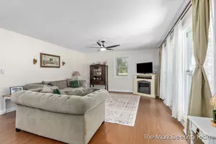 107 Elm St, Allegan, MI 49010 - Photo 8
