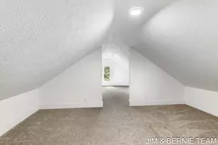 124 E 17th St, Holland, MI 49423 - Photo 26