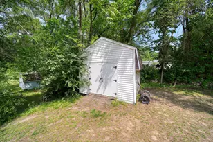 228 McConnell Dr, Jackson, MI 49201 - Photo 38