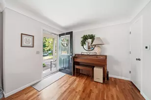 228 McConnell Dr, Jackson, MI 49201 - Photo 6