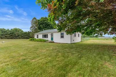 5651 W Chicago Road, Jonesville, MI 49250 - Photo 6