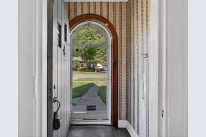 1109 S Webster Street, Jackson, MI 49203 - Photo 4