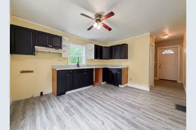 205 Pokagon Street, Dowagiac, MI 49047 - Photo 4