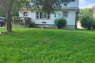 1453 Yeomans St, Ionia, MI 48846 - Photo 2
