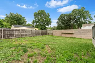 413 S 15th St, Niles, MI 49120 - Photo 24