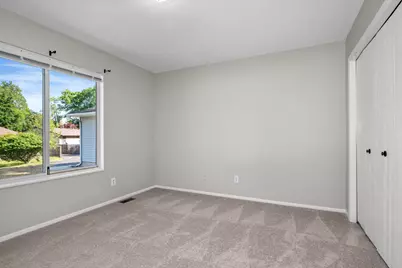 2955 Englewood Avenue SE, Grand Rapids, MI 49508 - Photo 8