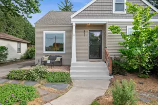 2053 7th St NW, Grand Rapids, MI 49504 - Photo 4