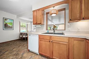 2053 7th St NW, Grand Rapids, MI 49504 - Photo 16
