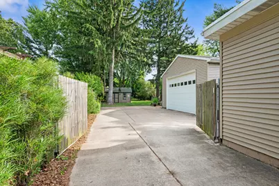 2053 Seventh Street NW, Grand Rapids, MI 49504 - Photo 30