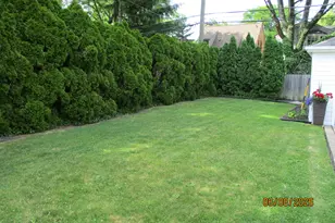 456 Manor St, Grosse Pointe Farms, MI 48236 - Photo 10
