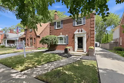 456 Manor Street, Grosse Pointe Farms, MI 48236 - Photo 2