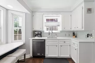 456 Manor St, Grosse Pointe Farms, MI 48236 - Photo 8