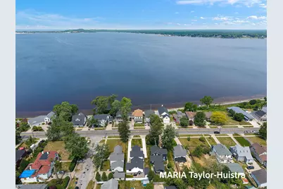 1423 Lakeshore Drive, Muskegon, MI 49441 - Photo 64