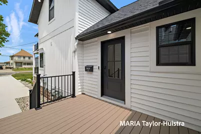 1423 Lakeshore Drive, Muskegon, MI 49441 - Photo 46