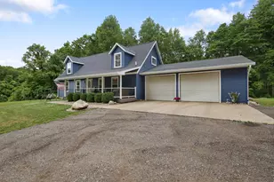 11803 Hoffman Rd, Three Rivers, MI 49093 - Photo 2