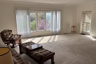 4040 Greenleaf Cir, Kalamazoo, MI 49008 - Photo 2