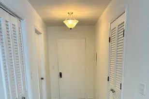 4040 Greenleaf Cir, Kalamazoo, MI 49008 - Photo 6