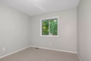 2975 Englewood Ave SE, Grand Rapids, MI 49508 - Photo 10