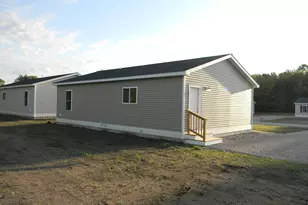 208 Taylors Ct, Scottville, MI 49454 - Photo 2