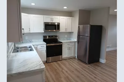 208 Taylors Court, Scottville, MI 49454 - Photo 8