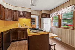 286 3rd St, Manistee, MI 49660 - Photo 8