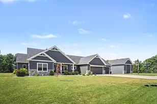 17045 Woodside Ln, Three Rivers, MI 49093 - Photo 4