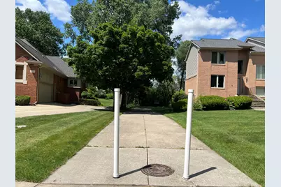 6718 Forest Park Drive, Troy, MI 48098 - Photo 38
