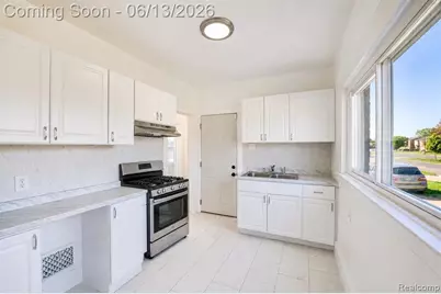 1735 Clairmount Avenue, Detroit, MI 48206 - Photo 10