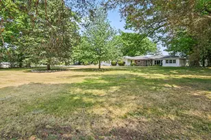 1358 N Lakeshore Dr, Ludington, MI 49431 - Photo 28