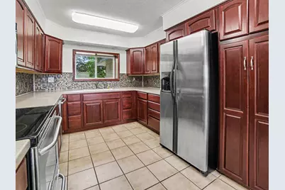 1358 N Lakeshore Drive, Ludington, MI 49431 - Photo 10