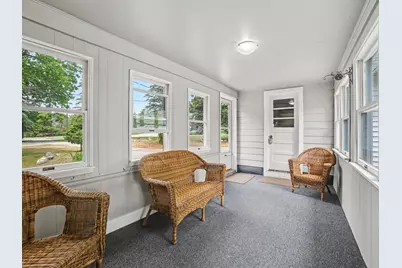 1358 N Lakeshore Drive, Ludington, MI 49431 - Photo 8