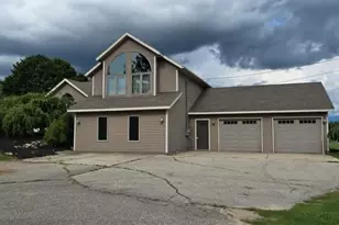 15530 Snauble Ave NE, Cedar Springs, MI 49319 - Photo 10
